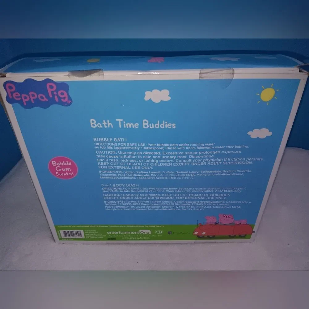 NWOT Peppa Pig bubble gum scented bathtime buddies